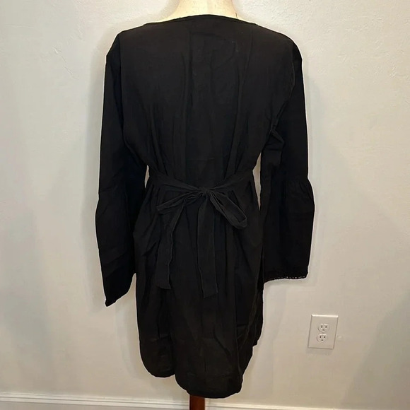 TOMMY BAHAMA SCOOP NECK DRESS WITH WASIT TIE CROCHET DETAIL ON WAIST AND SLEEVES - Picture 4 of 12